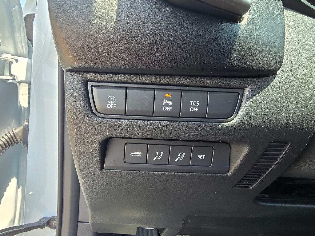 Used 2026 Wind Chill Pearl Mazda 2.5 S Premium image 18