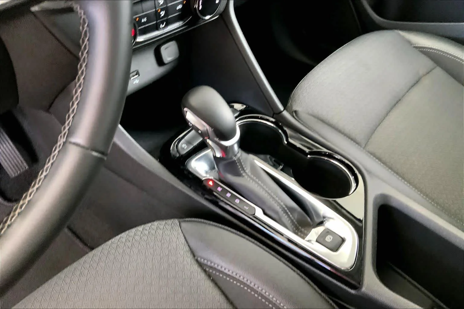 2025 Buick Encore GX Preferred - Photo 17