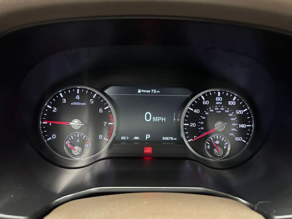 Certified Used 2021 White Pearl Kia SX image 17