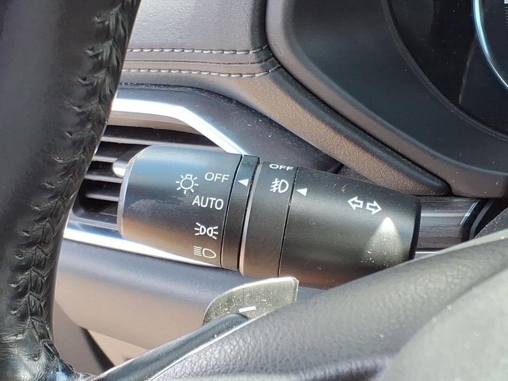 Used 2020 Sonic Silver Metallic Mazda Grand Touring image 18