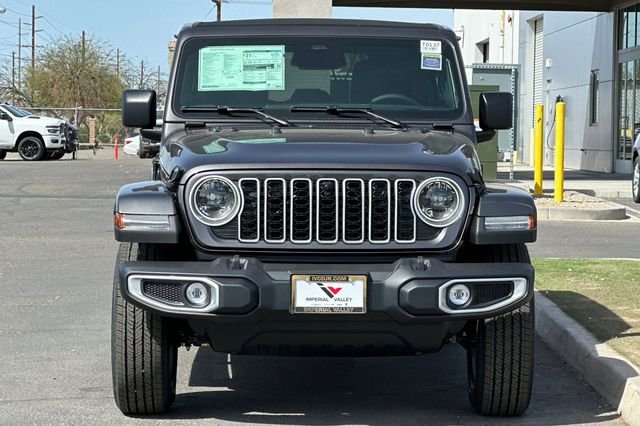 New 2026 Granite Crystal Metallic Clear-Coat Exterior Paint Jeep Sahara image 8