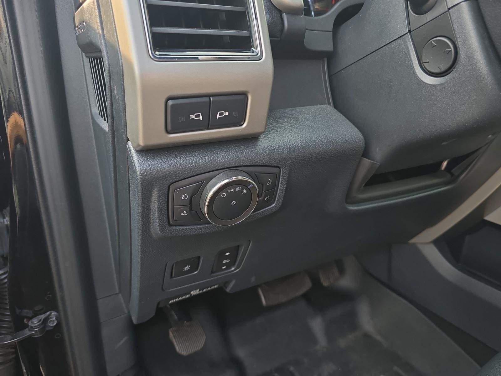 Used 2022 Agate Black Ford Lariat image 22
