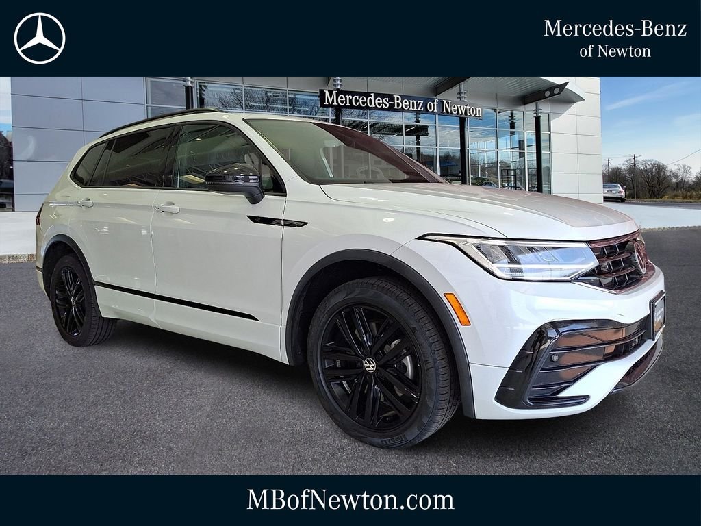 2022 Volkswagen Tiguan SE R-LINE BLACK