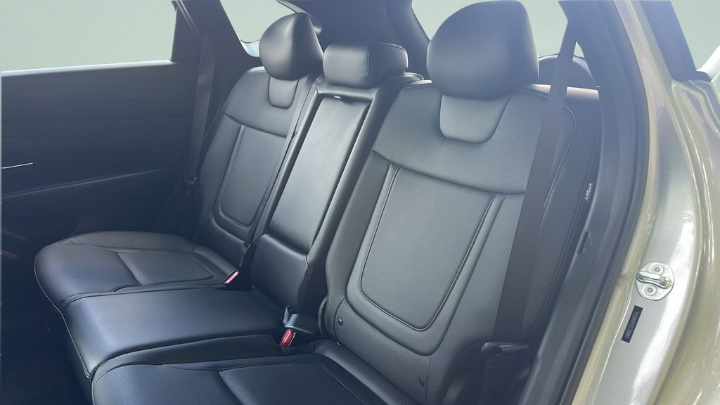 Used 2025 Silver Hyundai XRT image 29