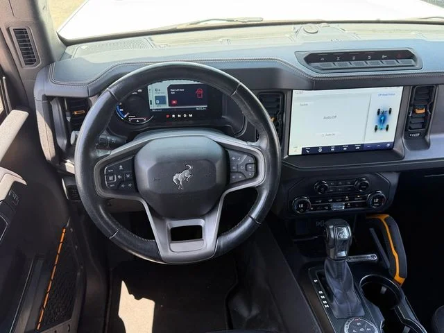Used 2024 Oxford White Ford Badlands image 43