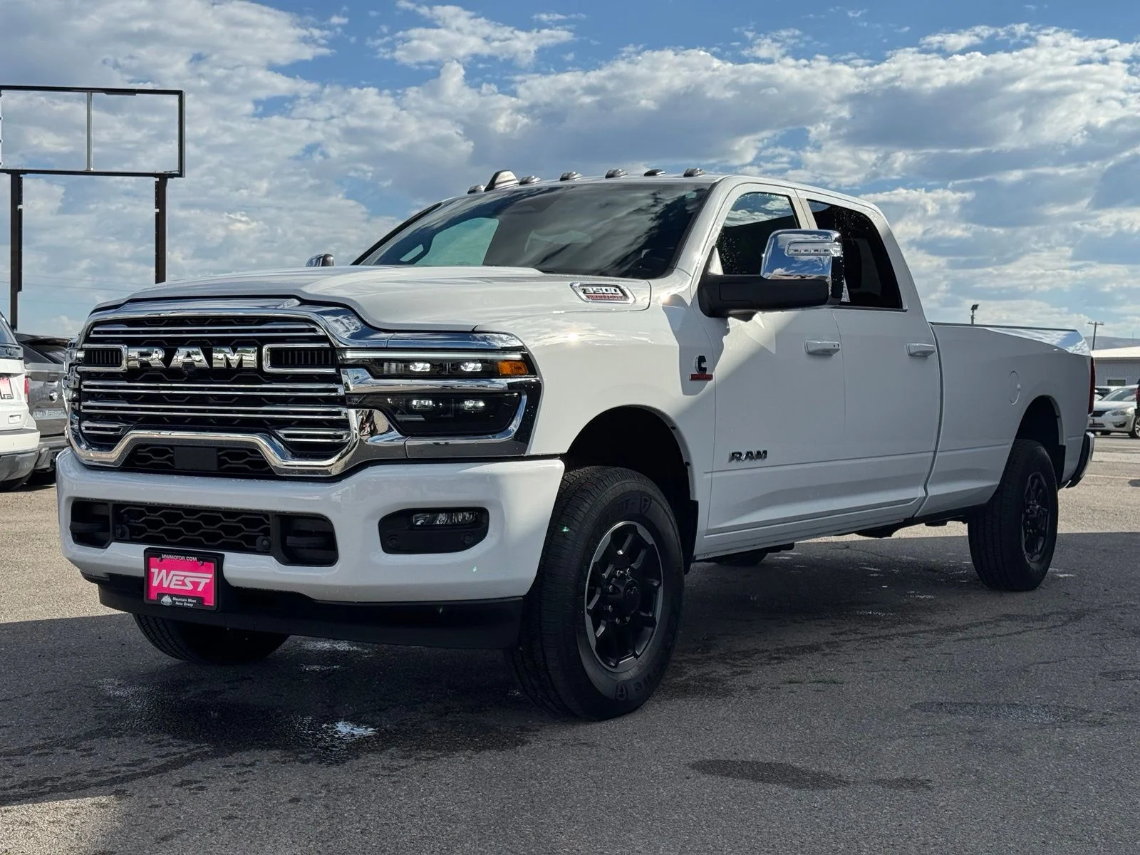 New 2026 Bright White Clear-Coat Exterior Paint RAM Laramie image 13