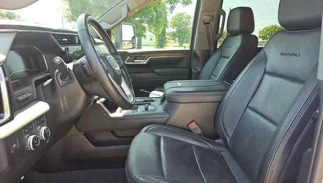 Used 2024 Summit White GMC Denali DRW image 4