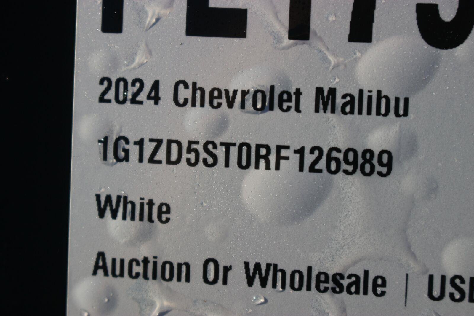 Used 2024 Summit White Chevrolet 1LT image 38