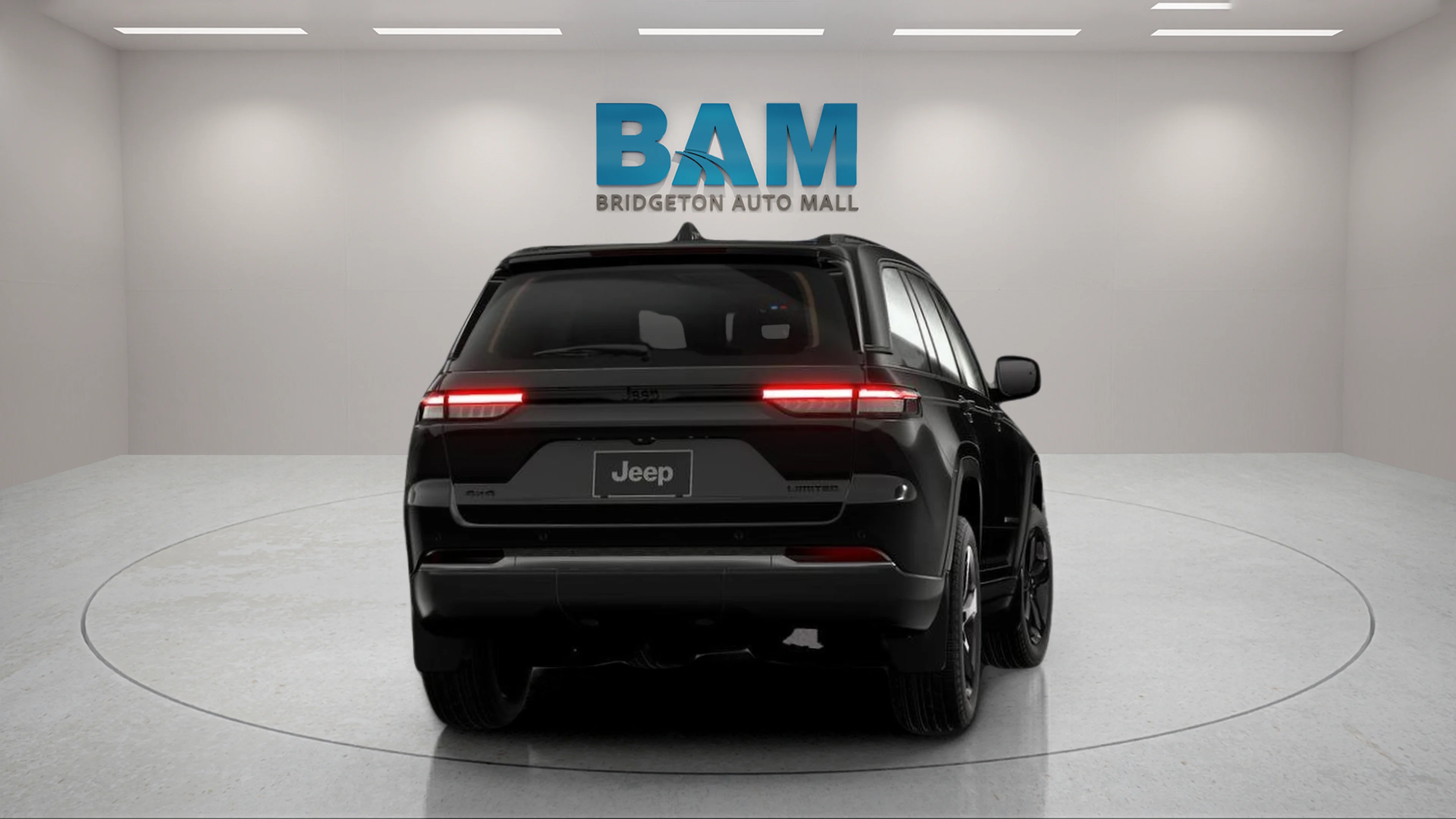 New 2026 Diamond Black Crystal Pearlcoat Jeep Limited image 13