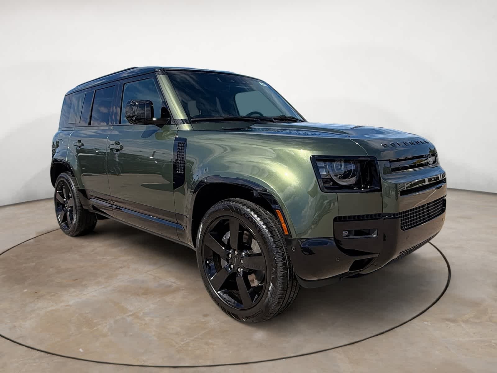 New 2026 GREEN Land Rover X-Dynamic SE image 7