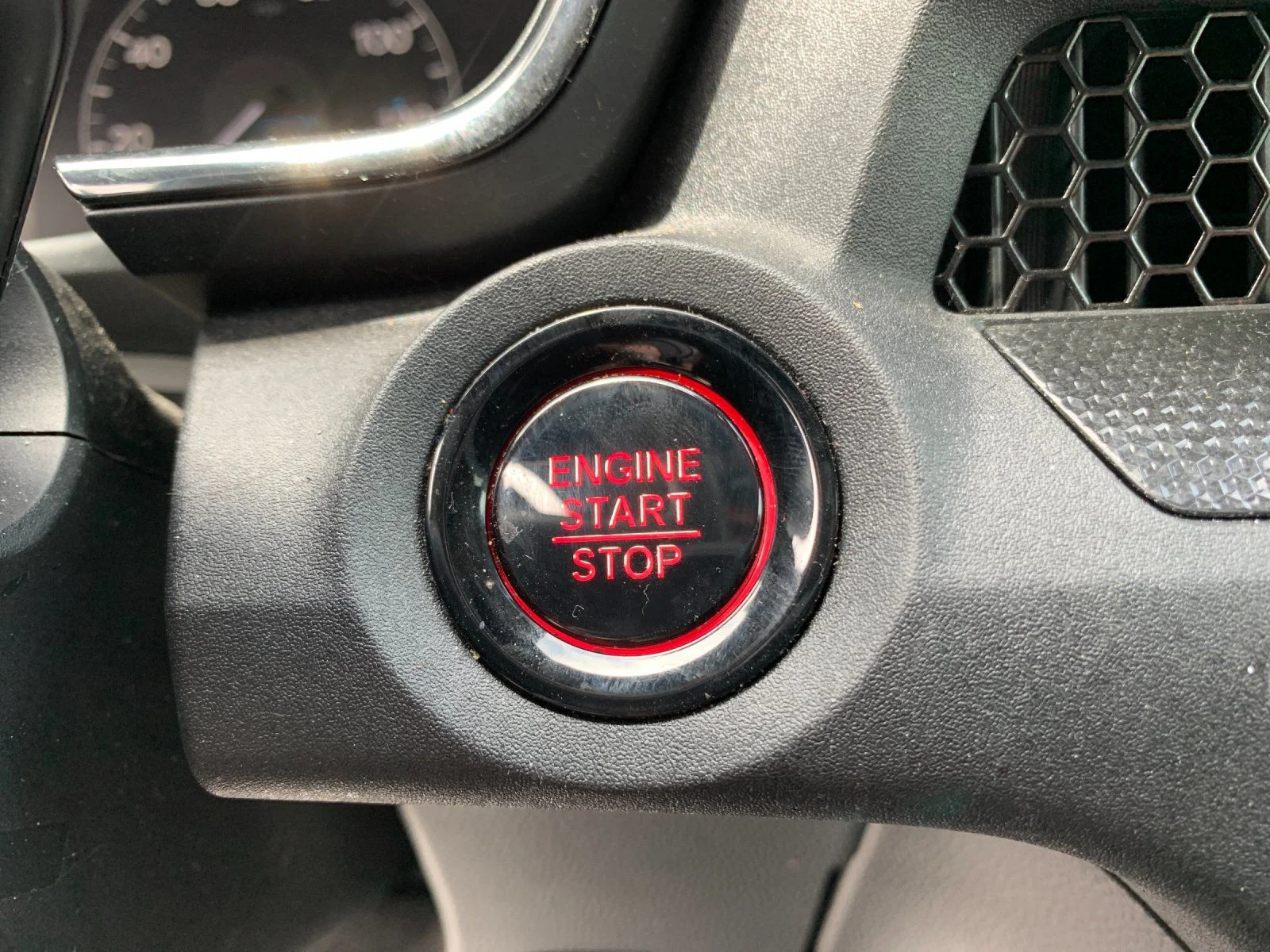 Used 2025  Honda LX image 24
