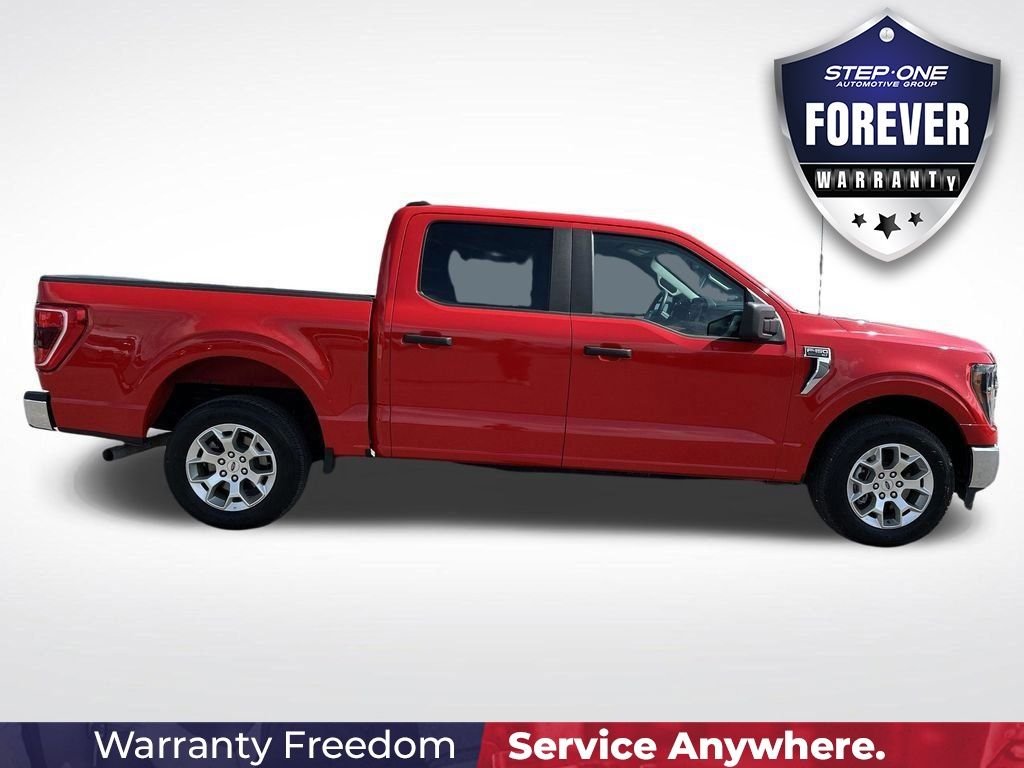 Used 2023 Red Ford XLT image 9
