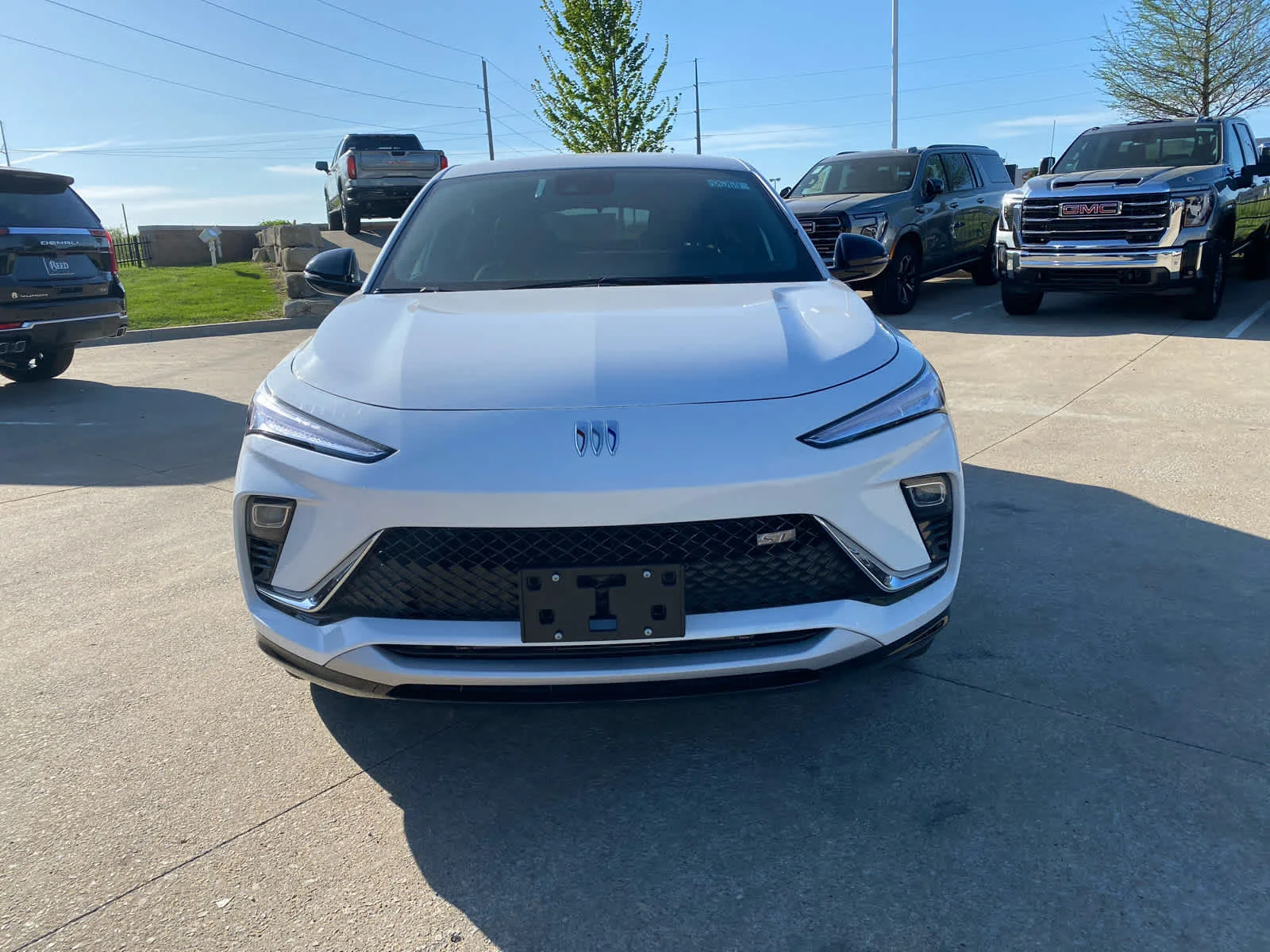 New 2026 Summit White Buick Sport Touring image 3
