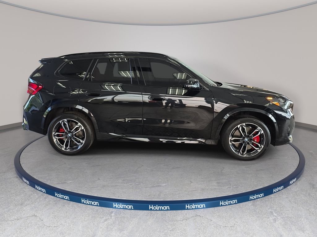 Used 2025 Black BMW M35i image 5