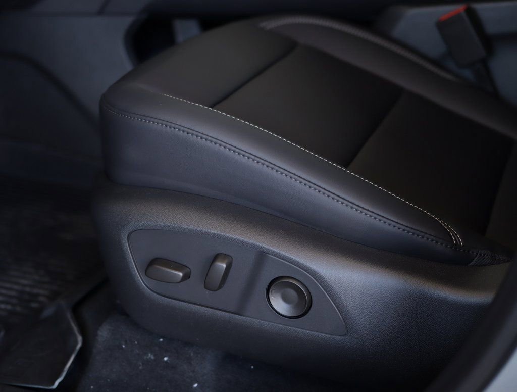 2026 GMC Acadia Elevation - Photo 22