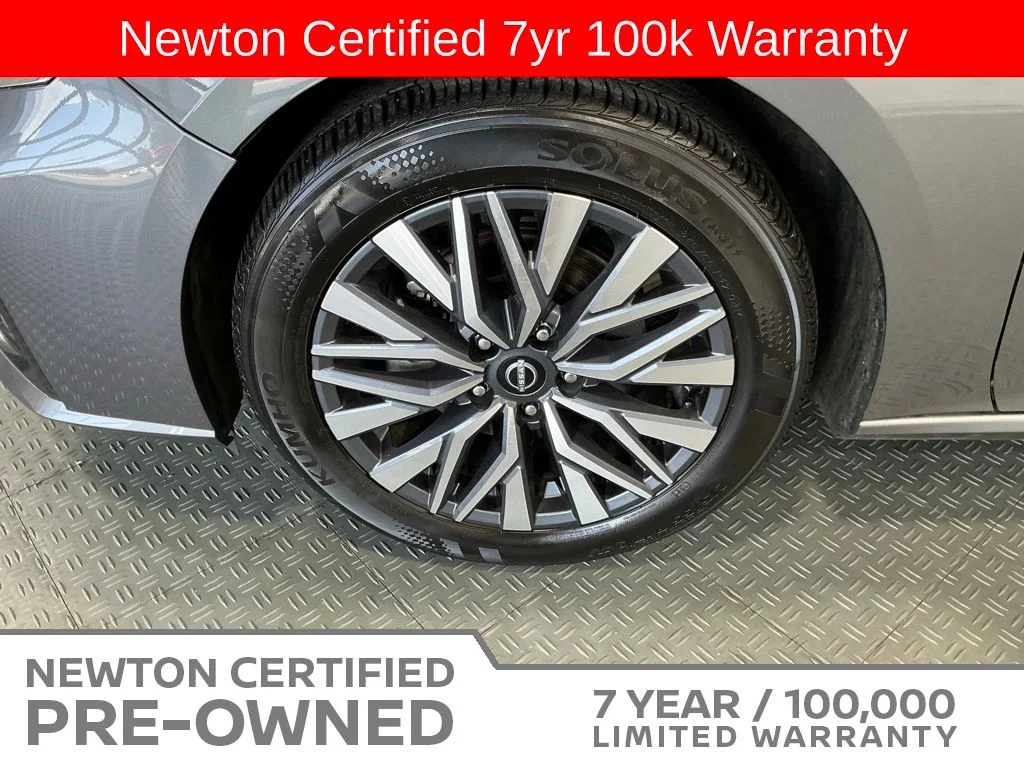 Certified Used 2025 Gun Metallic Nissan 2.5 SV image 38