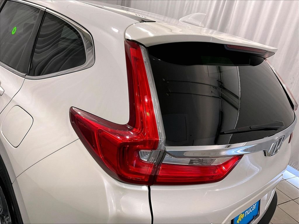 Used 2018 White Diamond Pearl Honda EX-L image 34