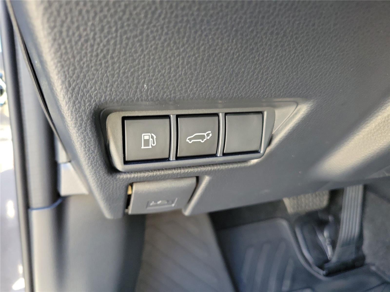 Used 2025 Guardian Gray Toyota Limited image 25