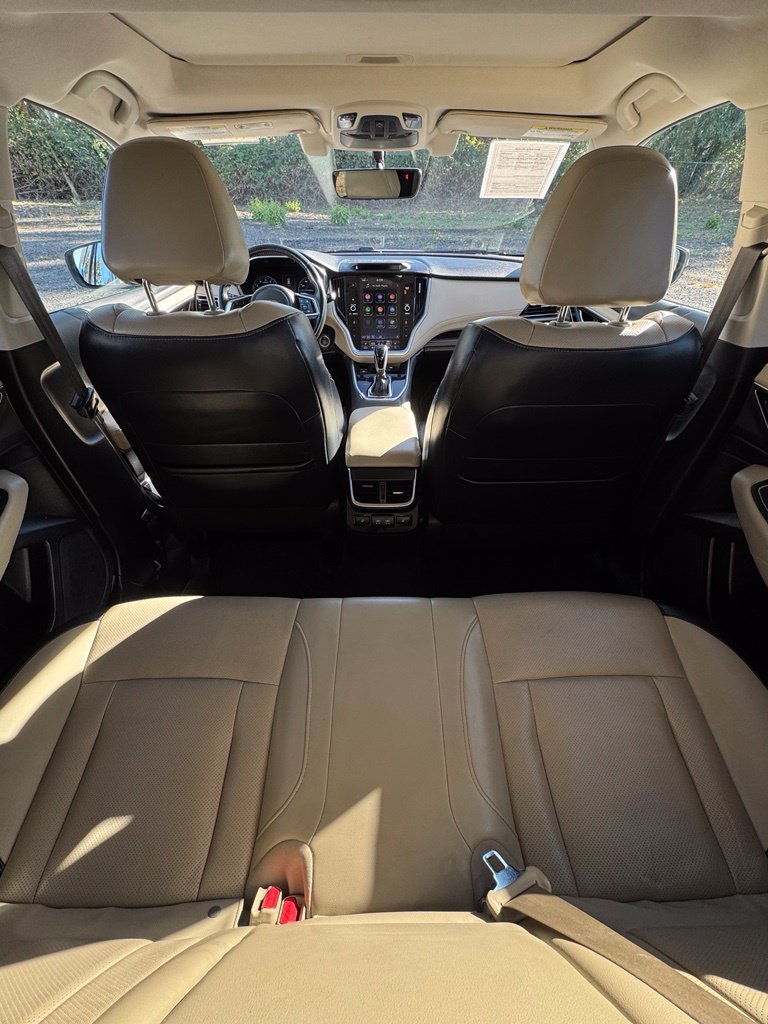 Used 2021 Crystal White Pearl Subaru Limited image 12