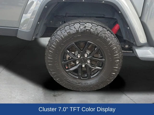 Used 2022 Gray Jeep Altitude image 33