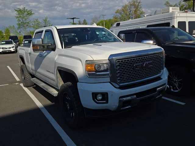 2015 GMC Sierra Denali 4x4 Crew Cab SWB SRW's photo