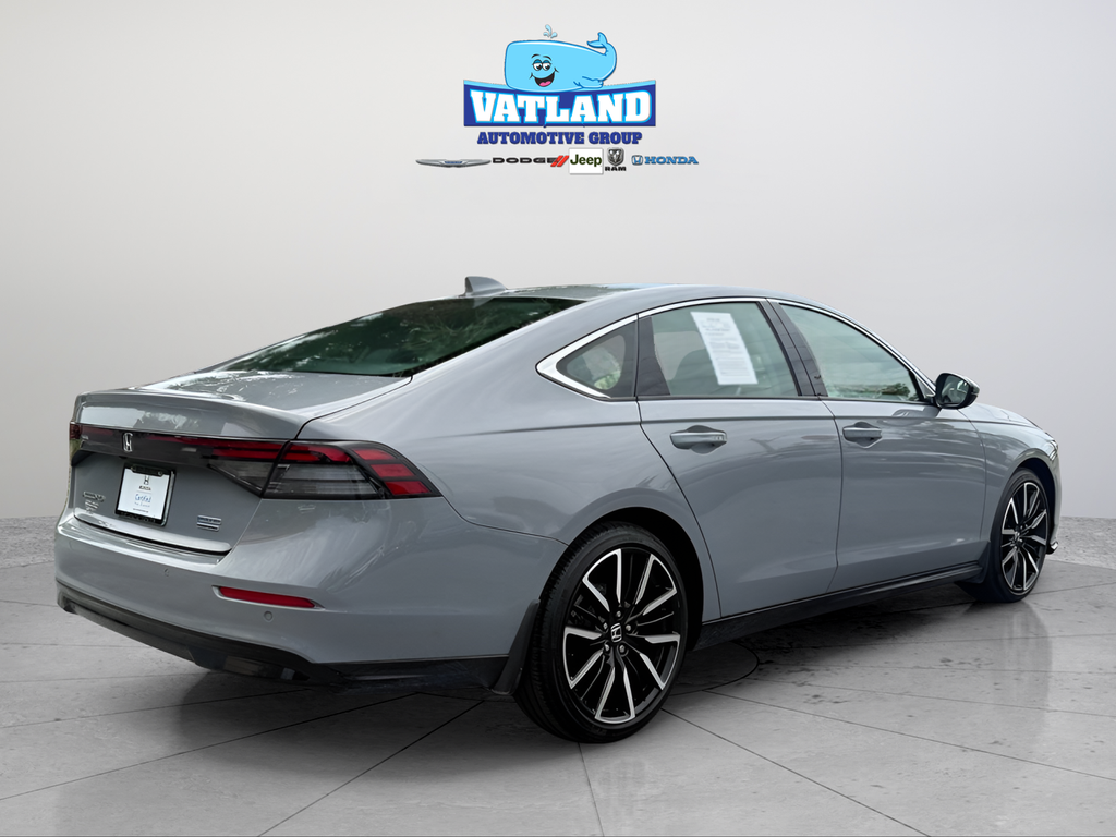 Used 2024 Gray Honda Touring image 5