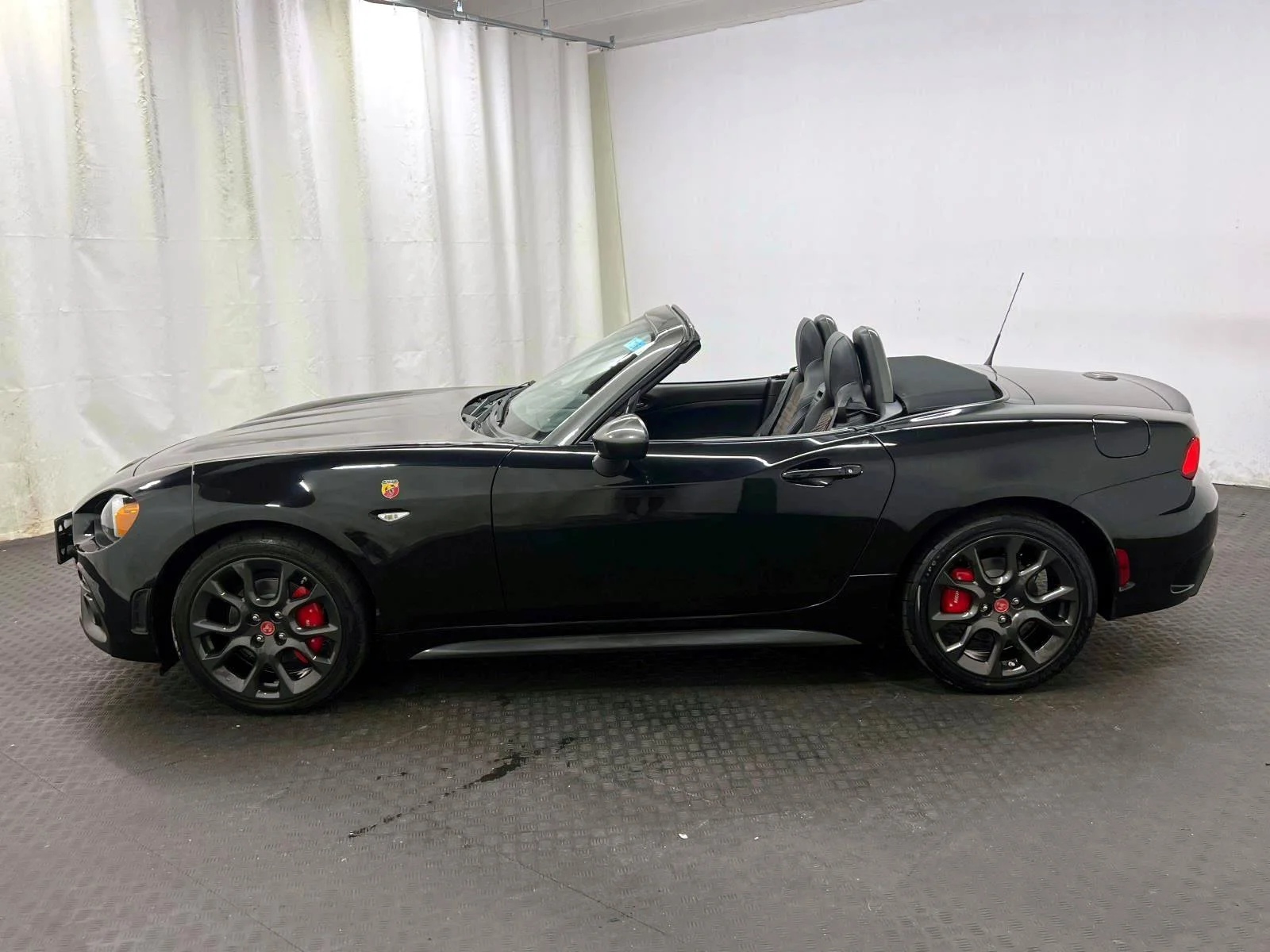 2017 FIAT 124 Spider Abarth - Photo 13