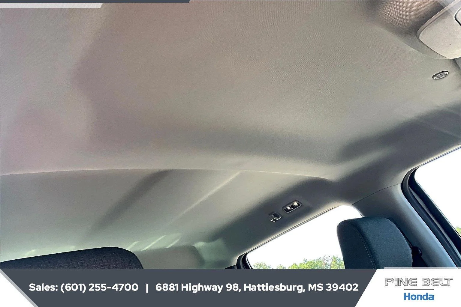 Used 2025 Iconic Silver Ford XLT image 16