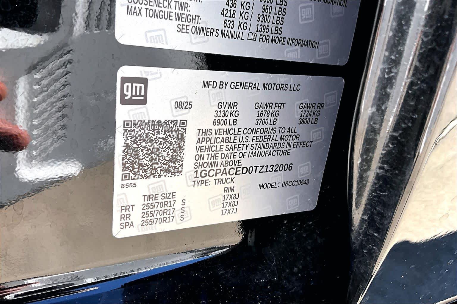 Used 2026 Black Chevrolet LT image 37