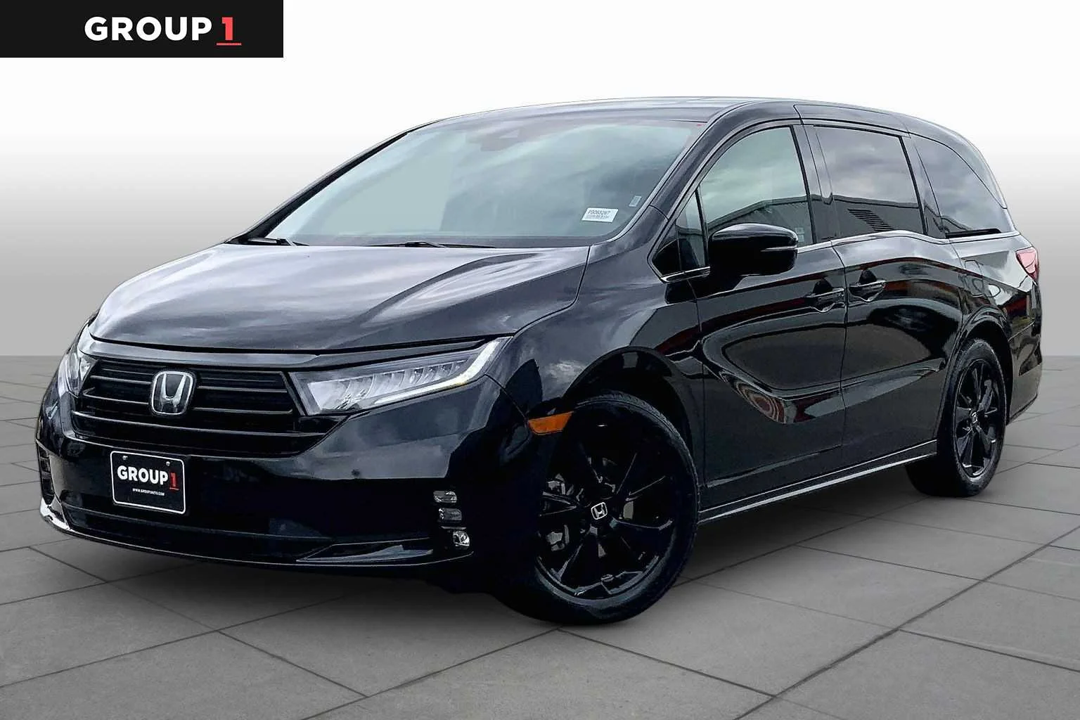 2023 Honda Odyssey SPORT's photo