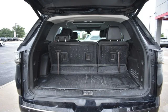 Used 2018 Black Chevrolet Premier image 18