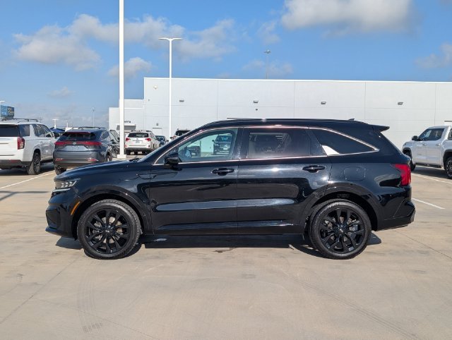 Used 2021 Black Kia SX image 3