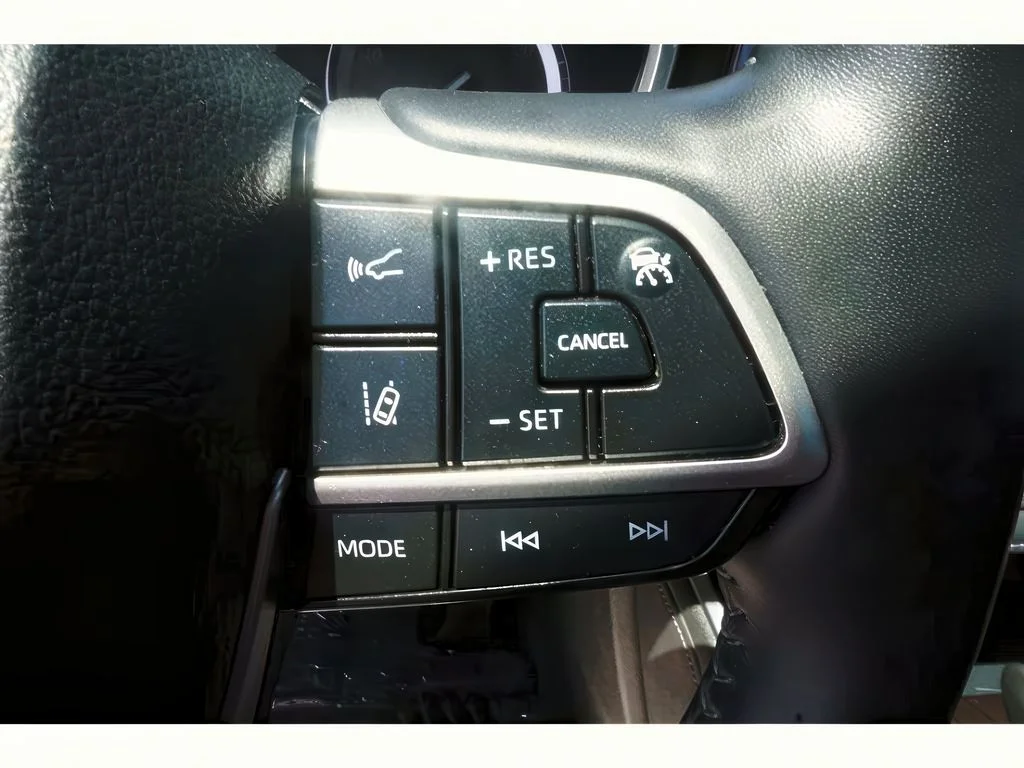 2022 Toyota Highlander Limited - Photo 18