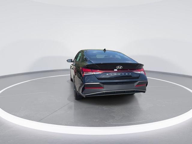 New 2026 Black Hyundai SEL Sport image 7