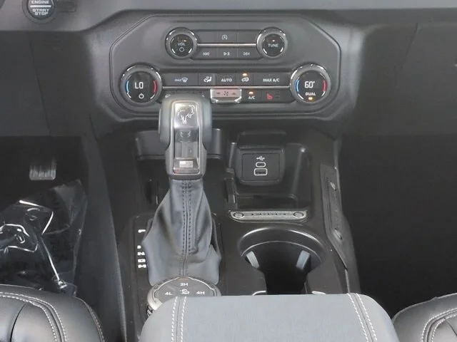 New 2026 Avalanche Gray Ford Outer Banks® image 18