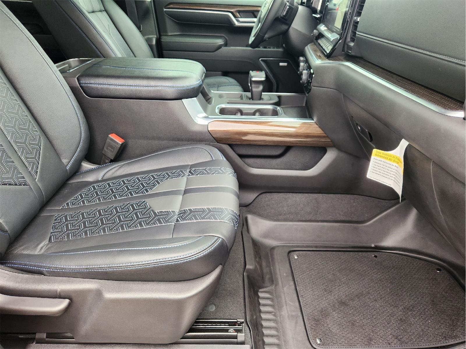 2024 Chevrolet Silverado 1500 photo 14 of 33