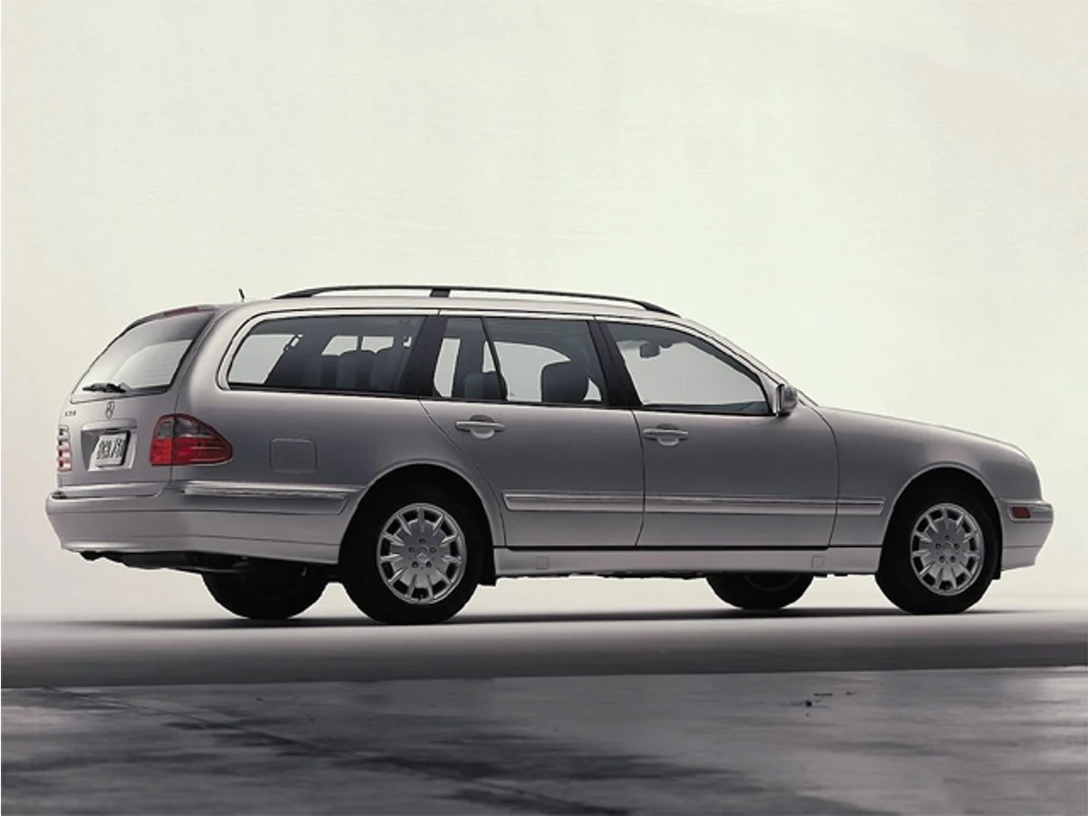 2000 Mercedes-Benz E-Class E320 4-Matic's photo