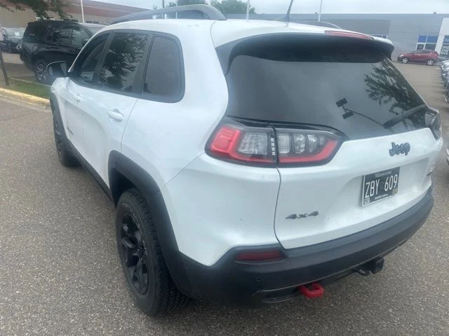 Used 2019 White Jeep Trailhawk image 5