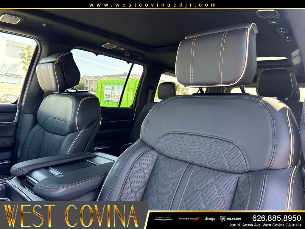 New 2026 Baltic Gray Metallic Clearcoat Jeep Summit Reserve image 16