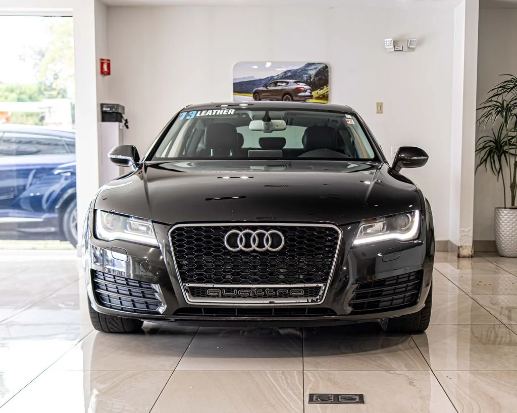 Used 2013 Black Audi  image 2