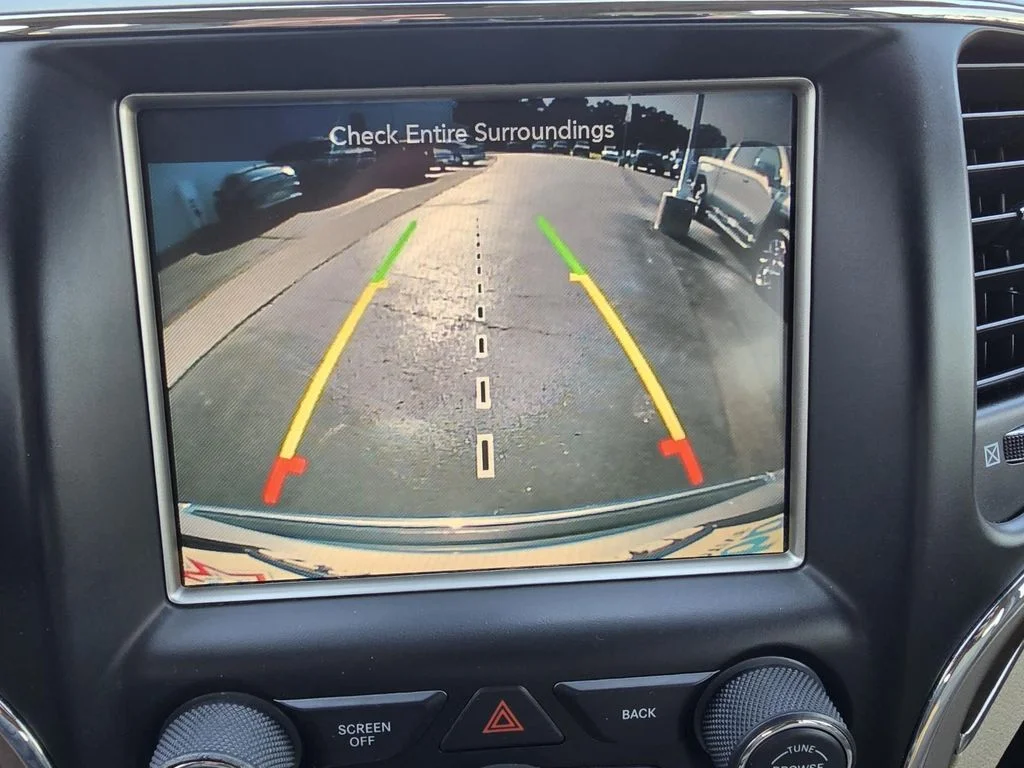 Used 2015 Silver Jeep Limited image 14