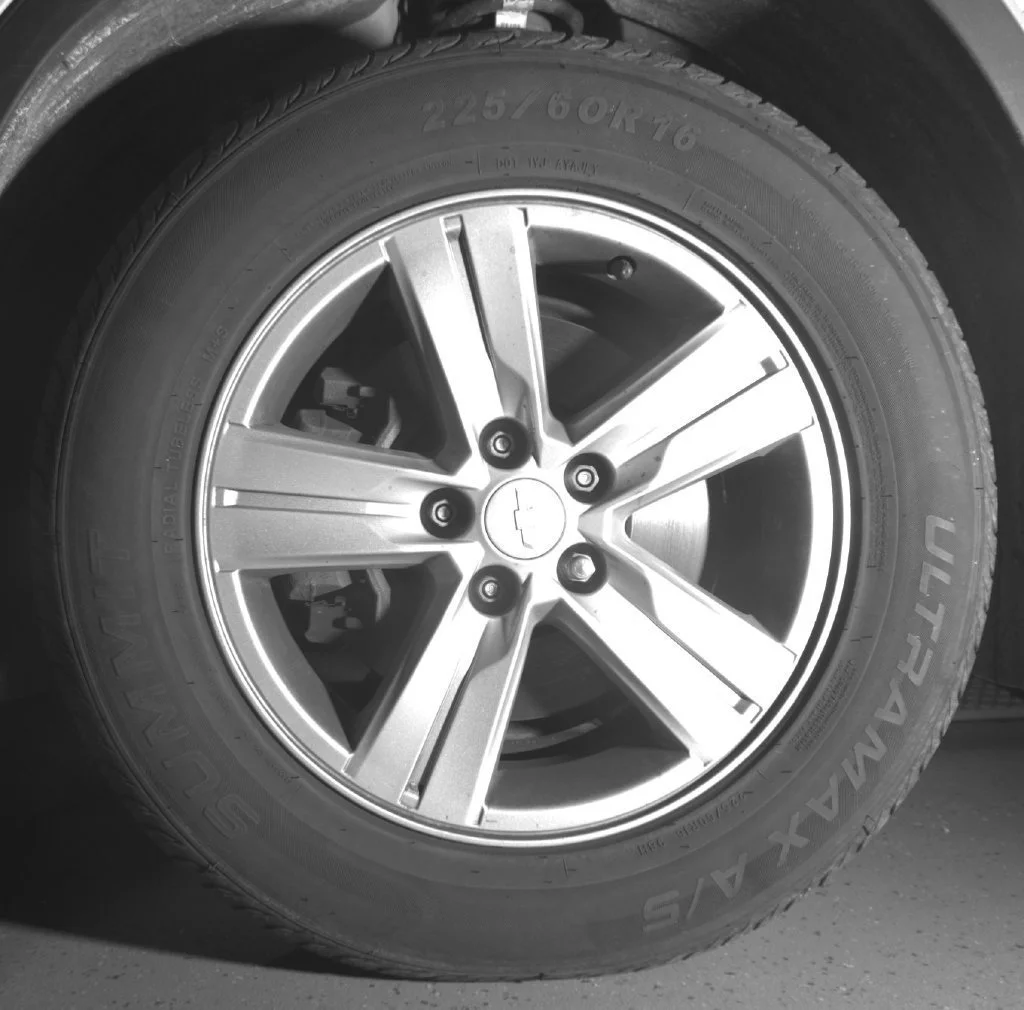 Used 2019 SUMMIT WHITE Chevrolet LS image 9