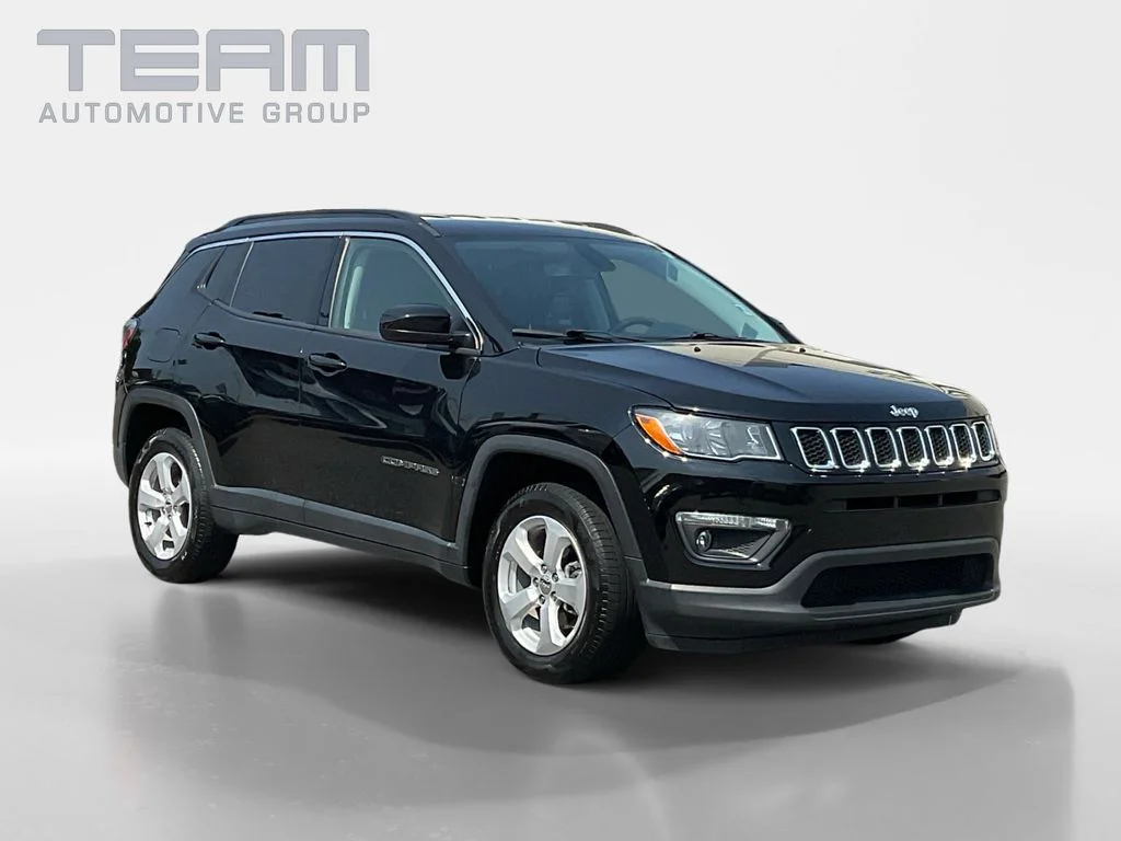 Used 2021 Black Jeep Latitude image 1