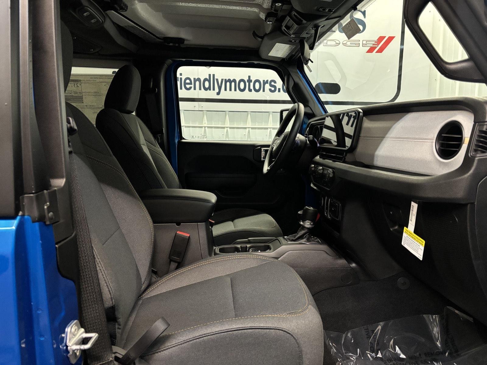 New 2026 Hydro Blue Pearl-Coat Exterior Paint Jeep Sport image 30