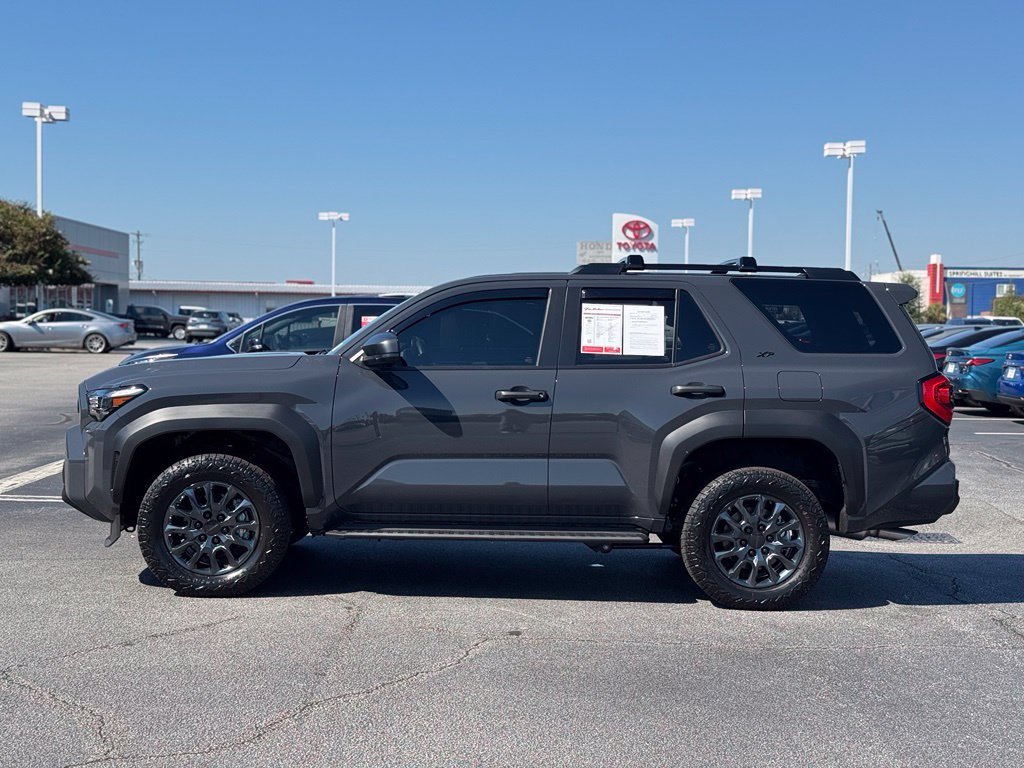 Used 2025  Toyota SR5 image 8