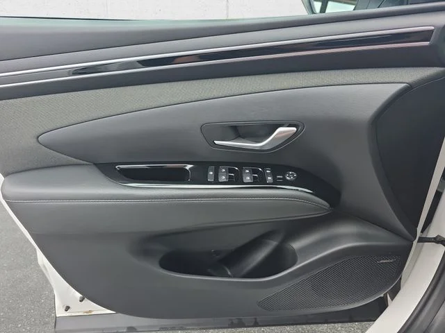 Used 2023 White Hyundai Limited image 28