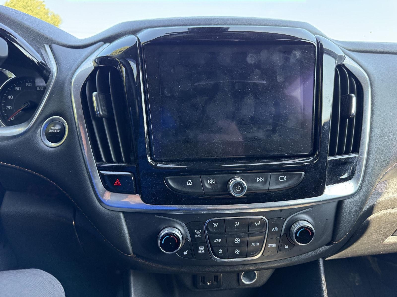 Used 2020 Black Cherry Metallic Chevrolet LT Cloth image 12