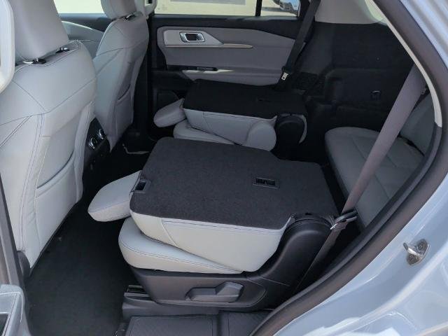 New 2026 Space White Metallic Ford Active image 85