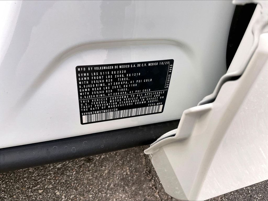 2026 Volkswagen Tiguan SE R-LINE BLACK - Photo 16