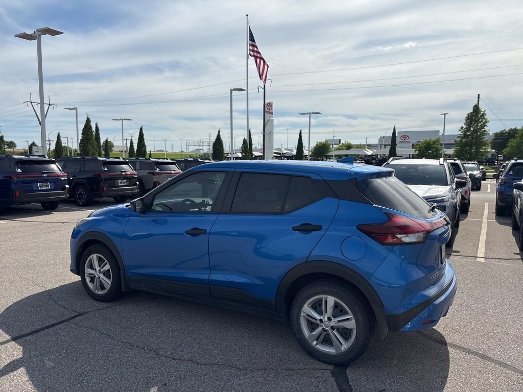 Used 2024 Blue Nissan S image 4